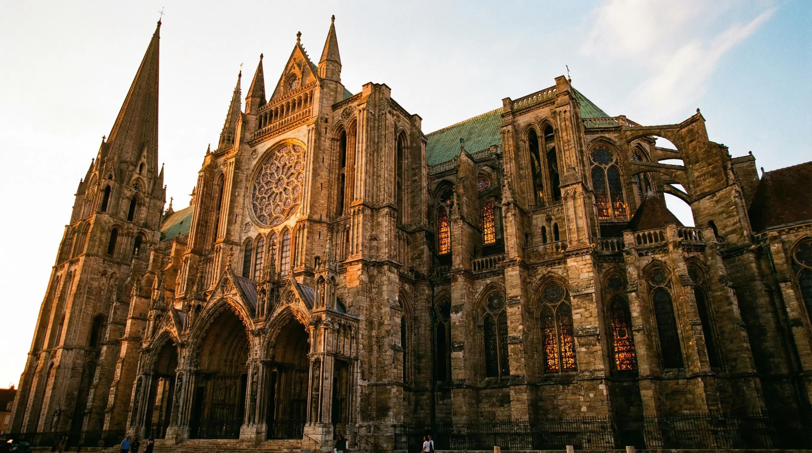 Arquitetura Gótica: Um Guia Completo para o Estilo e Sua Influência