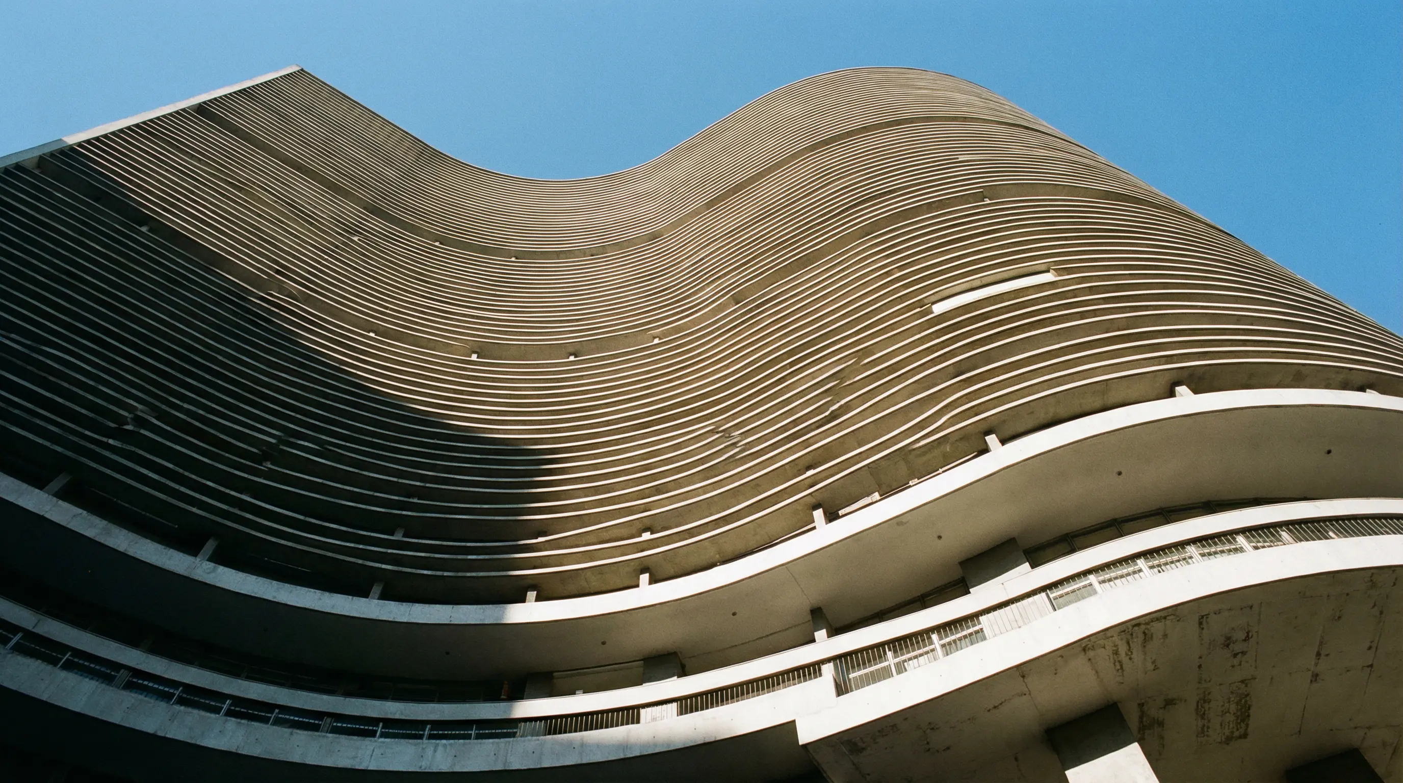 Edificio Copan A Onda De Concreto Que Define Sao Paulo