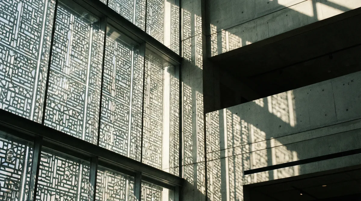 Vidro Serigrafado na Arquitetura: Funcionalidade e Estilo em